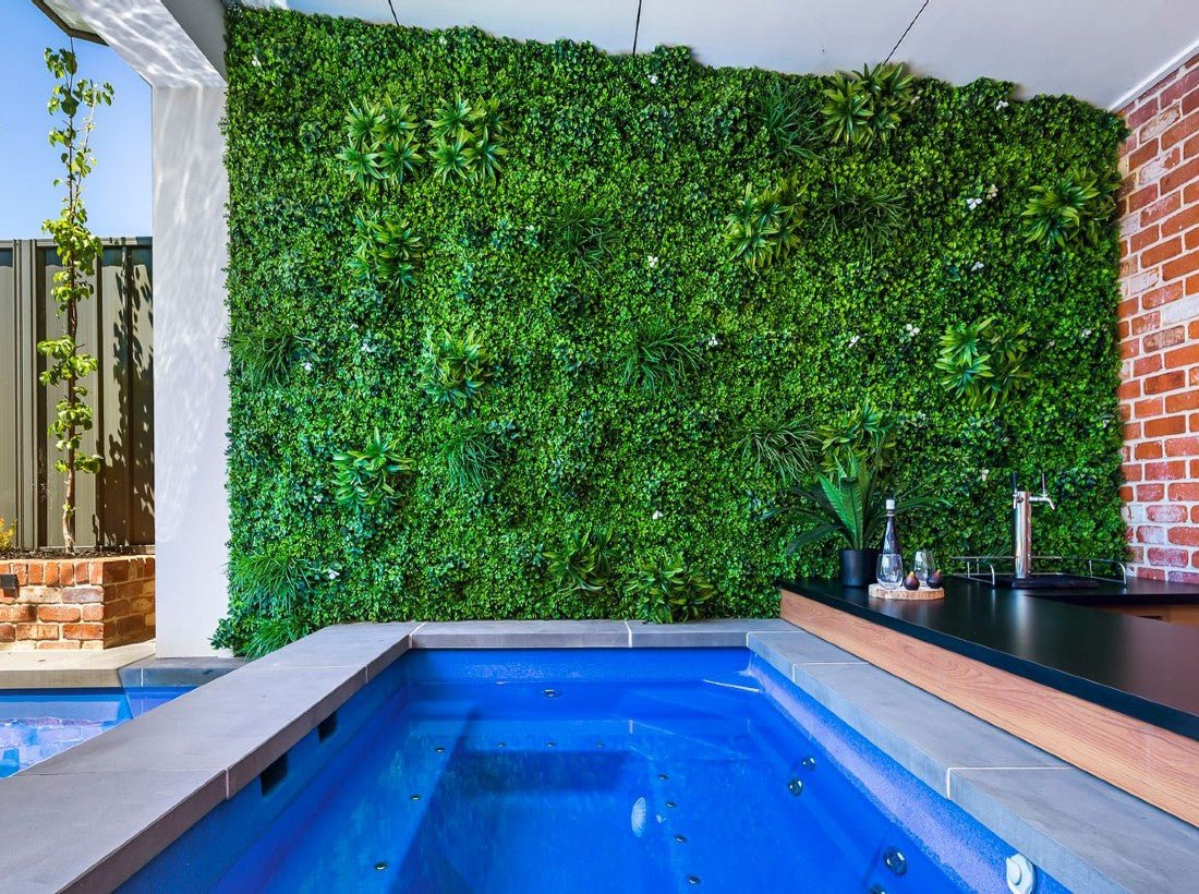 Cuál es la mejor vegetación artificial para el área de su piscina?, image size:1100x820