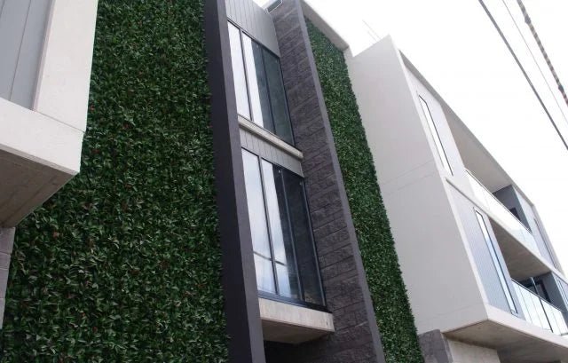 Photinia Artificial Vertical Garden Green Wall Panel 40×40in 11 SQ FT – UV Resistant – Commercial Grade