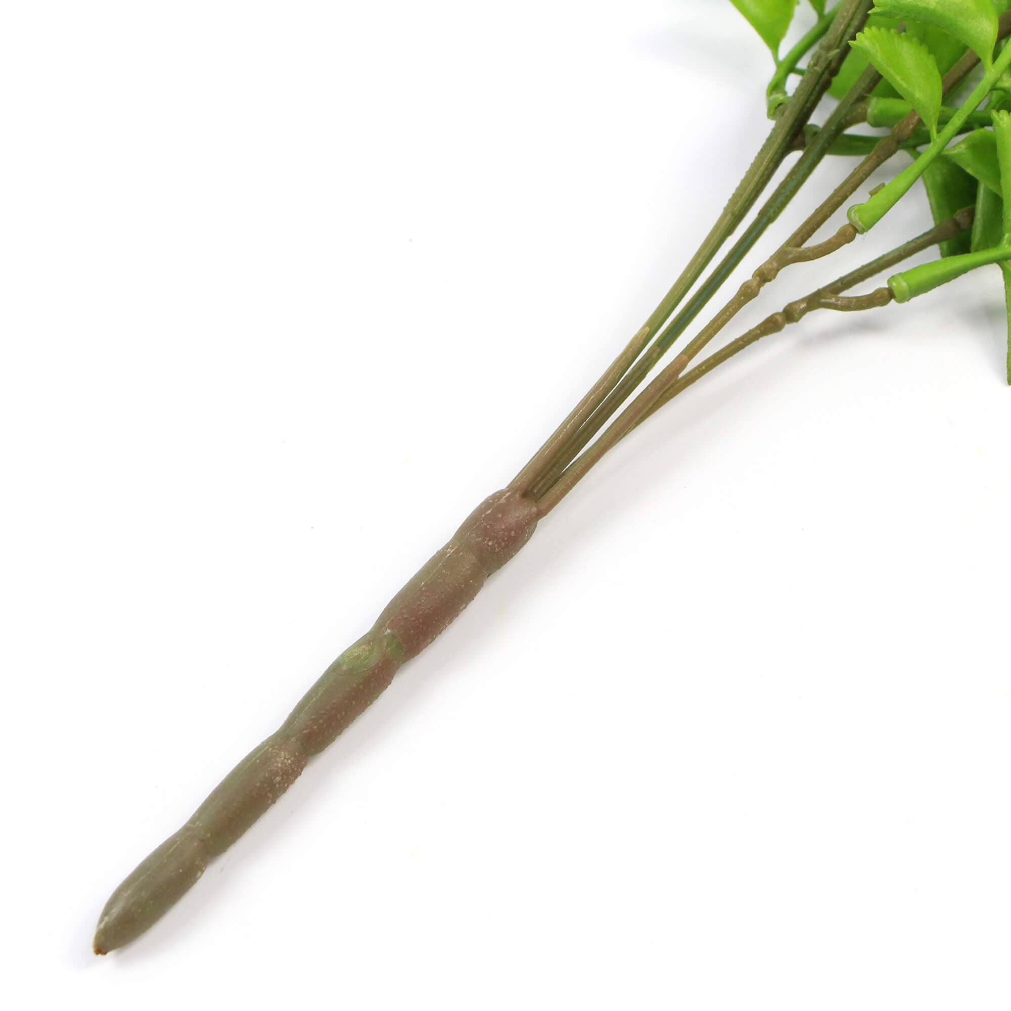 Planta artificial de helecho colgante verde oscuro de 31" resistente a los rayos UV