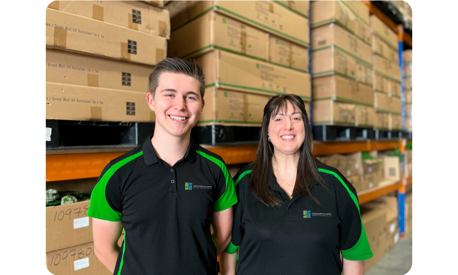 DesignerPlants team photo in the warehouse.