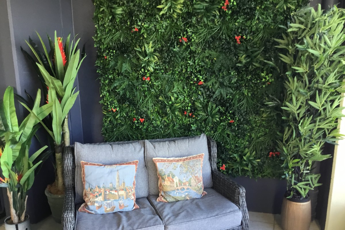artificial green panels for a balcony