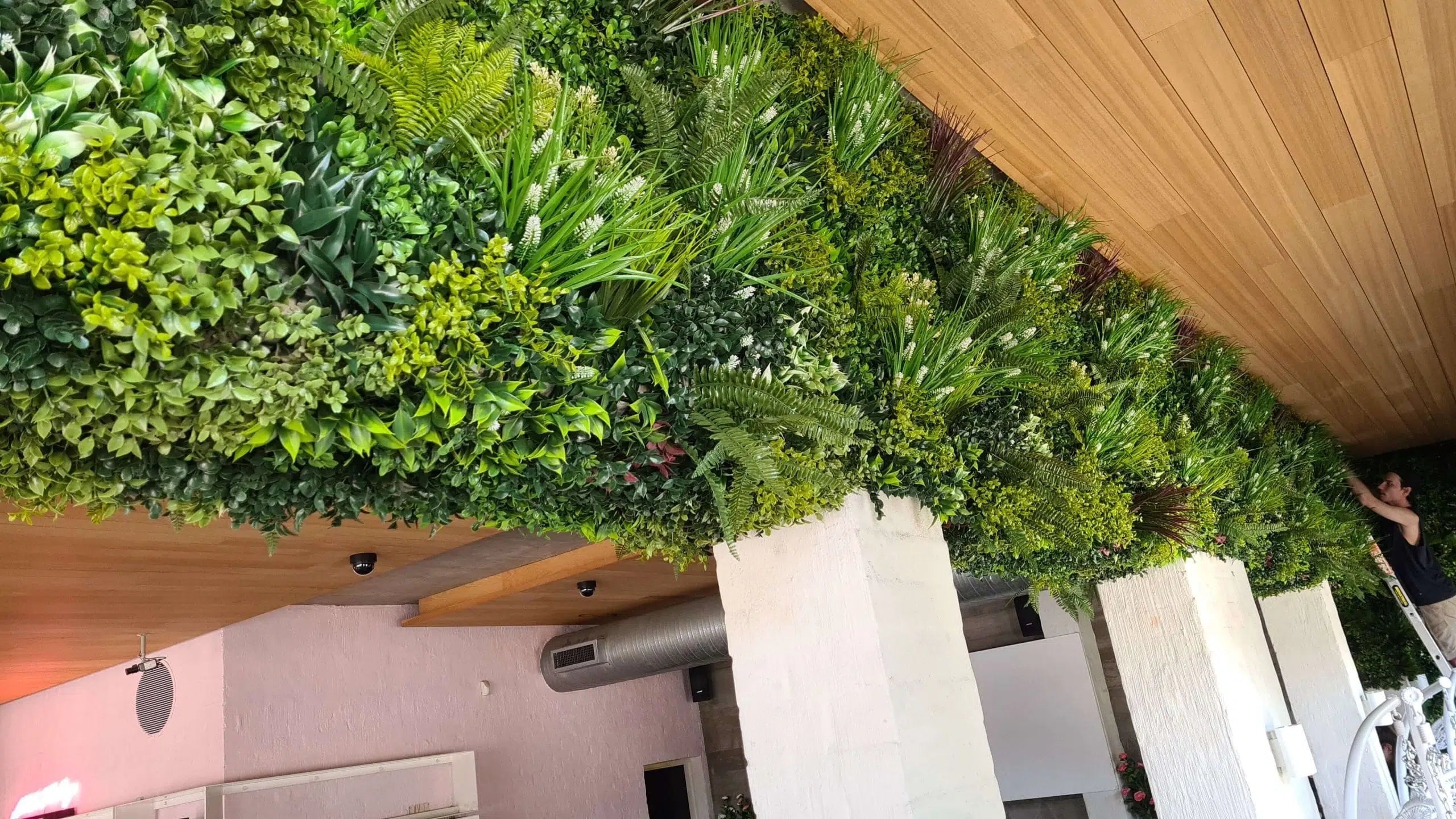 Panel de muestra del jardín vertical artificial ultralujoso Lush Spring (muestra pequeña) resistente a los rayos UV