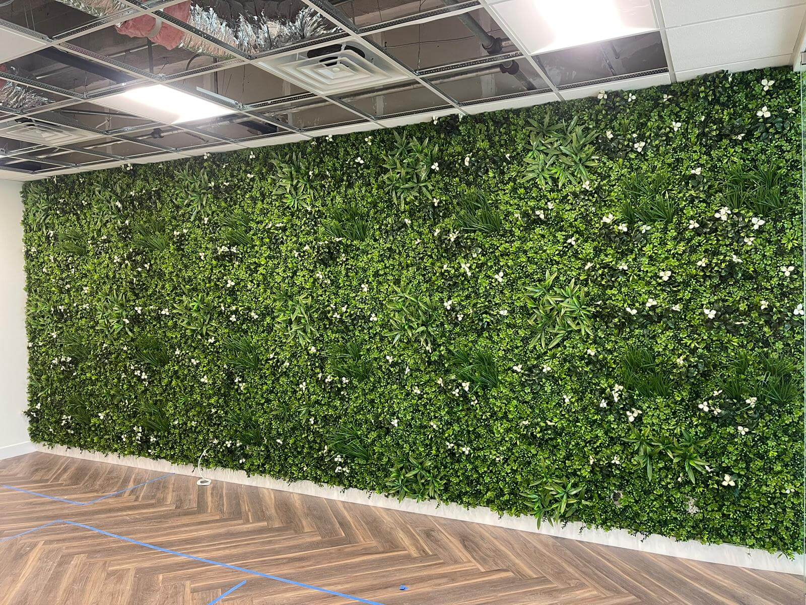 White Oasis Artificial Vertical Garden Green Wall Panel 40×40in 11 SQ FT – UV Resistant – Commercial Grade