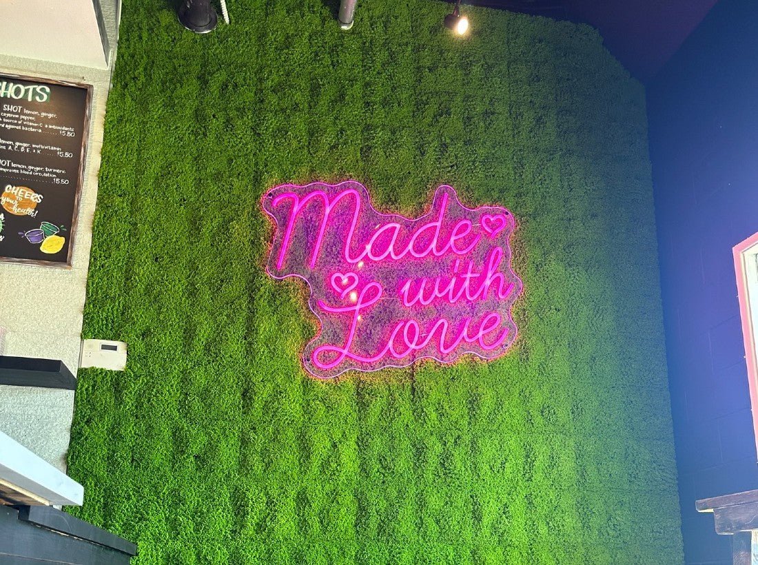 How a Business Pops with an Artificial Moss Wall