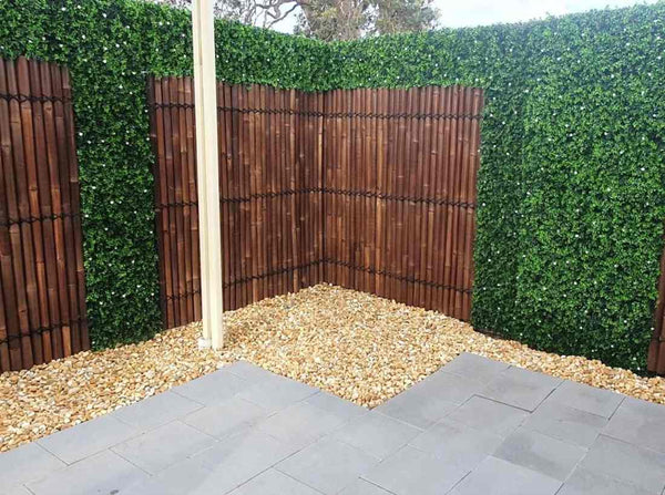 privacy lifelike artificial hedge wall