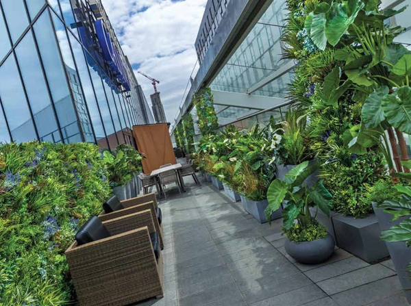 4 Tips to Make Your Artificial Vertical Gardens Look More Real