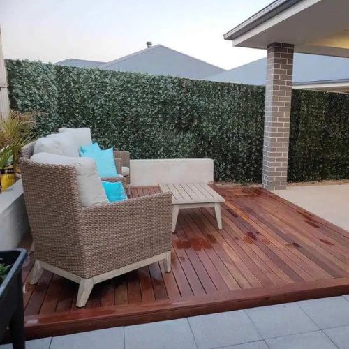 Expandable Faux Ivy & Plant Trellis