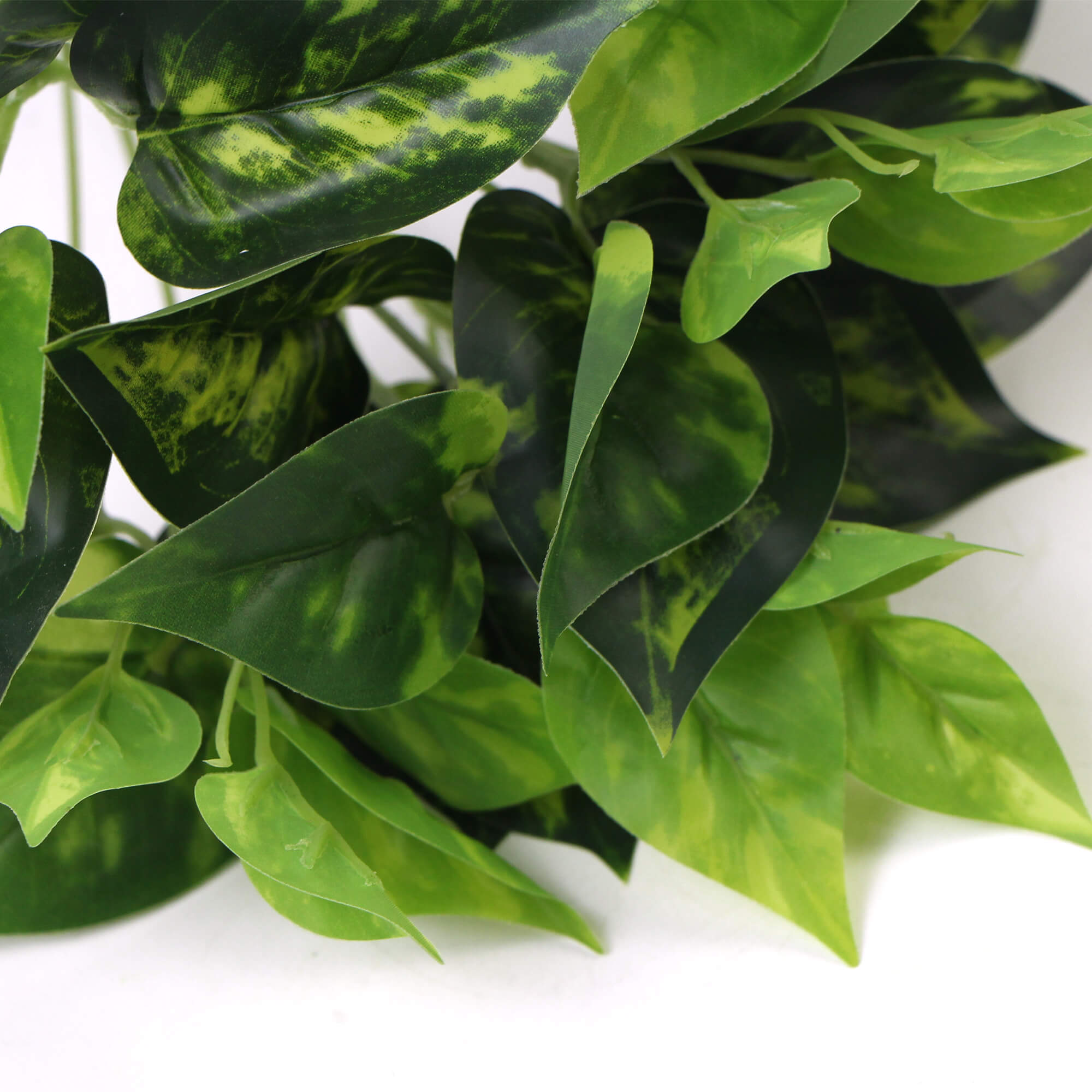 Pothos Devil's Ivy Artificial Hanging Bush 9.5in, Green