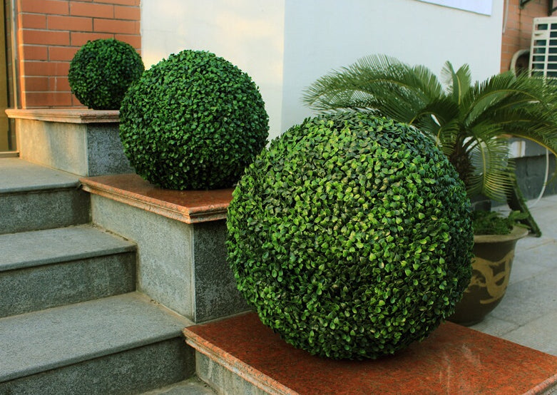 Dark Green Artificial Boxwood Balls